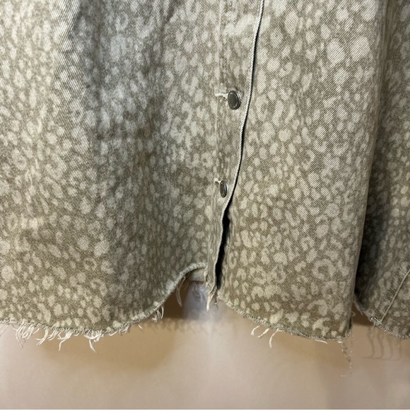 *NWT* Universal Thread Brown and Tan Denim Leopard Mini Shirt Dress, Size Small - Picture 9 of 14
